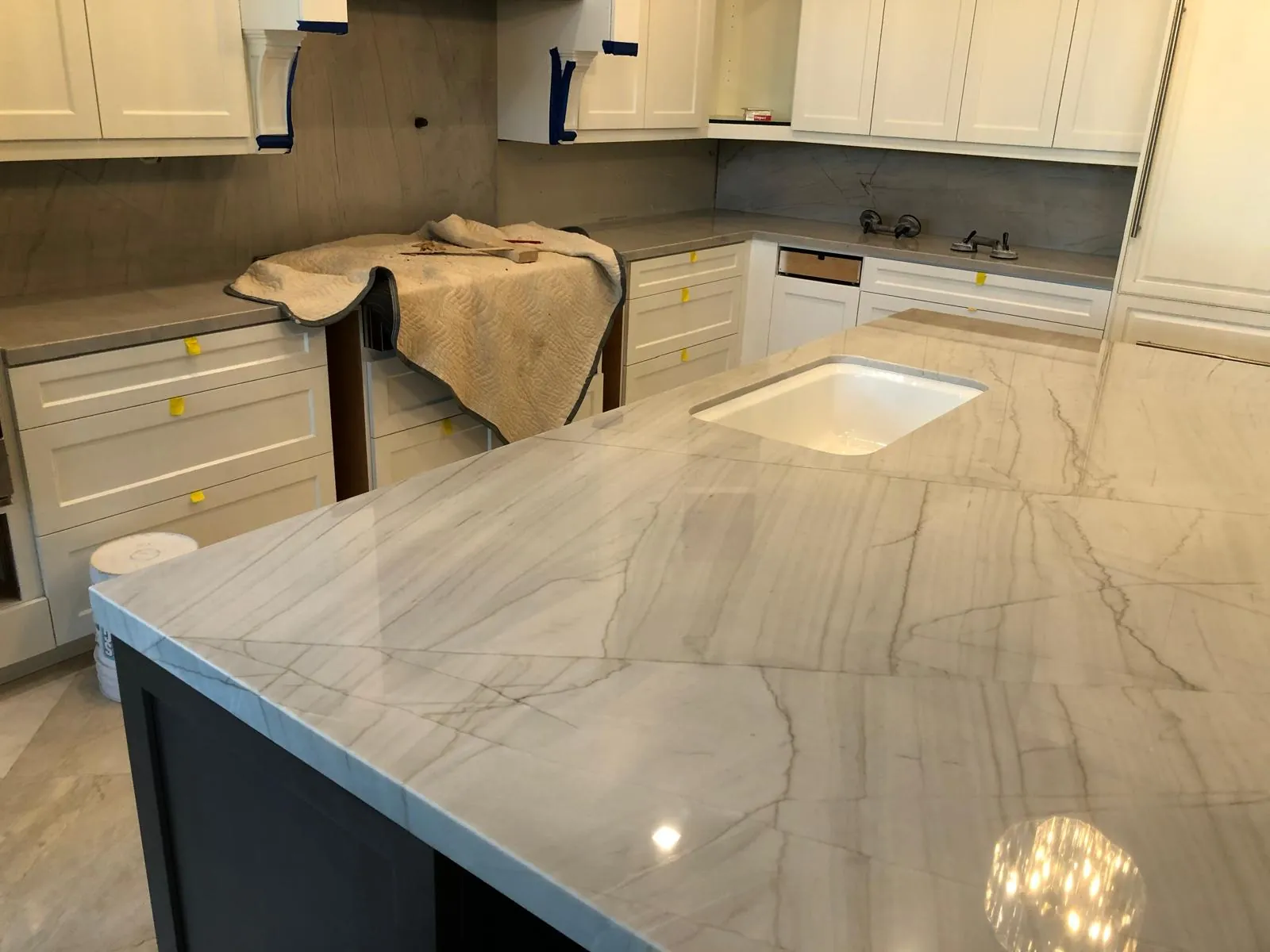 Soft Vein Kitchen, view 1 — custom countertop project in Palm Beach County